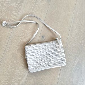 Madewell The Knotted Crossbody Bag in Woven Leather - Pale Oyster